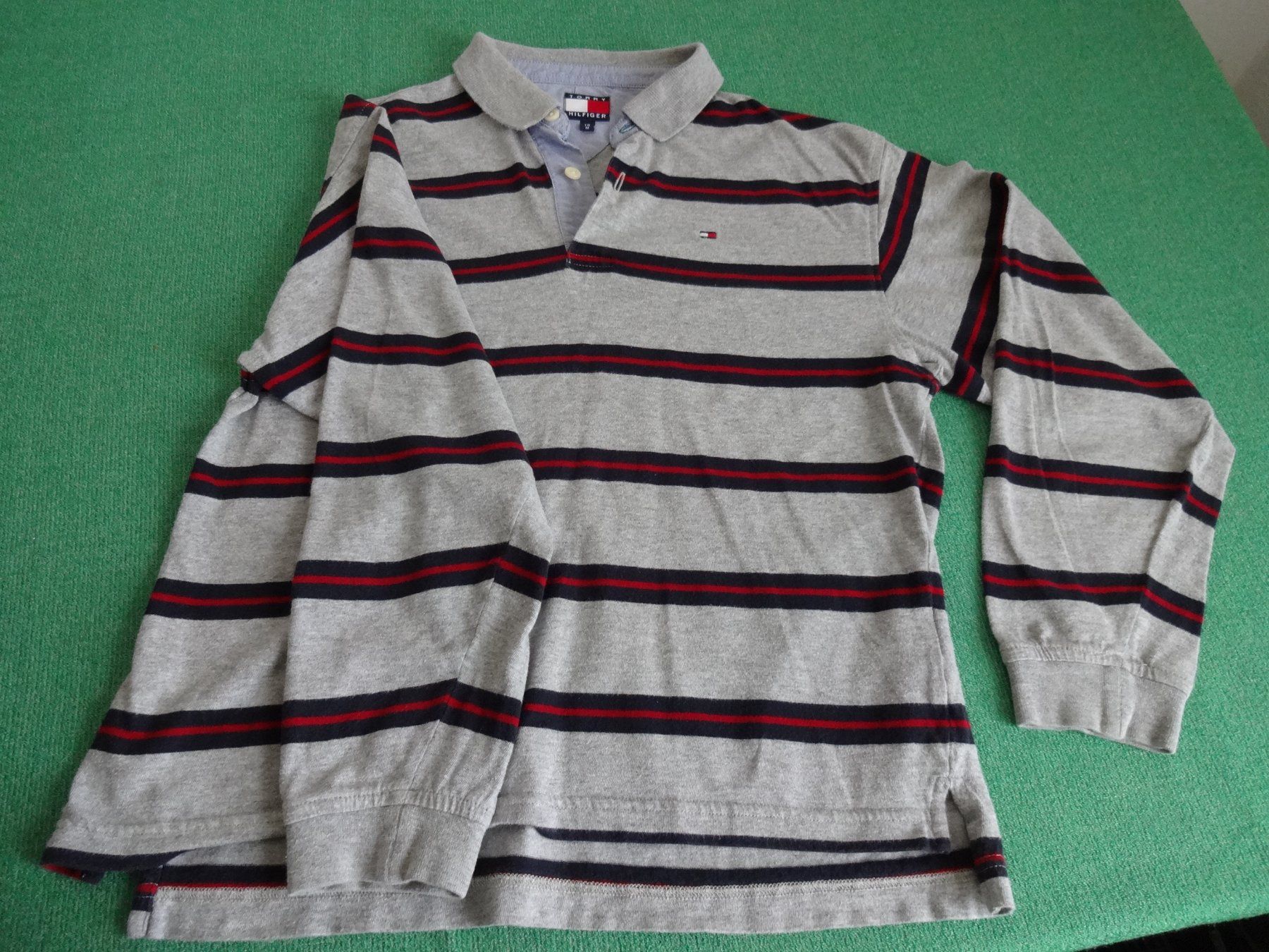 Pullover & Sweatshirts: Tommy Hilfiger Pullover – Neu (gemäss Beschreibung) aus Frauenfeld von rey06