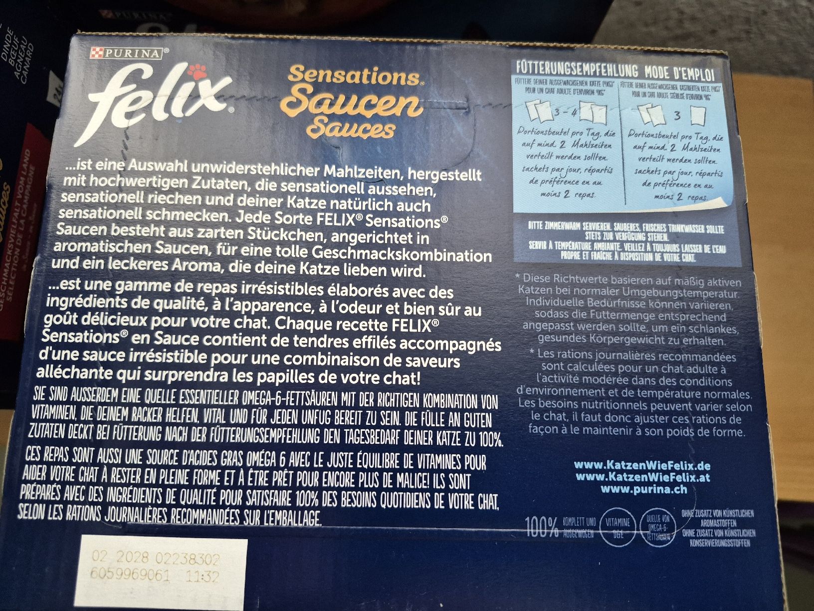 Nourriture: Katzenfutter felix – Neuf avec emballage d'origine à Teufenthal AG par ChT. 1