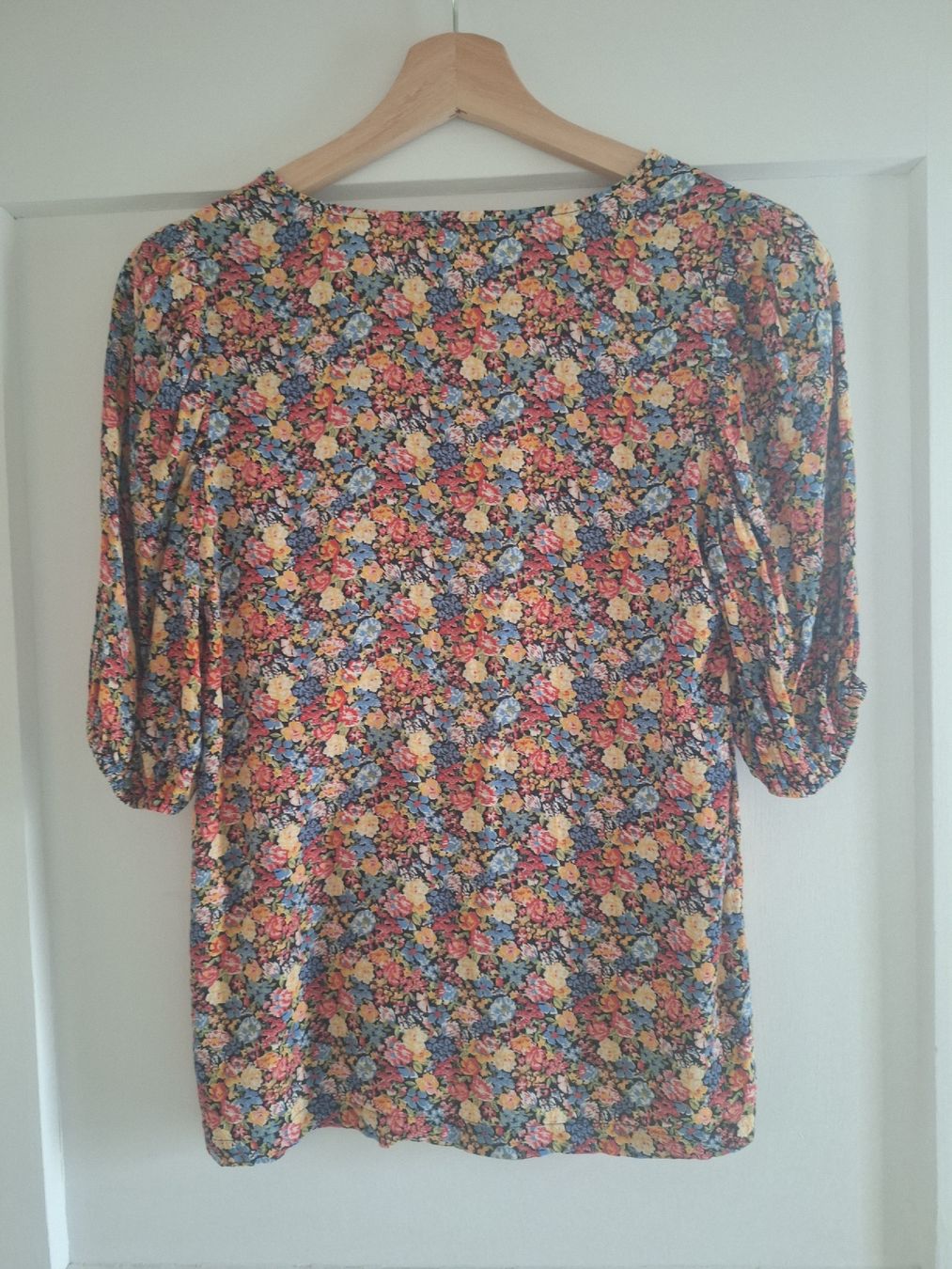 Sezane Chemisiers: Sézane Bluse mit Blumenmuster 36 – D'occasion à Gähwil par keb_qb65 4