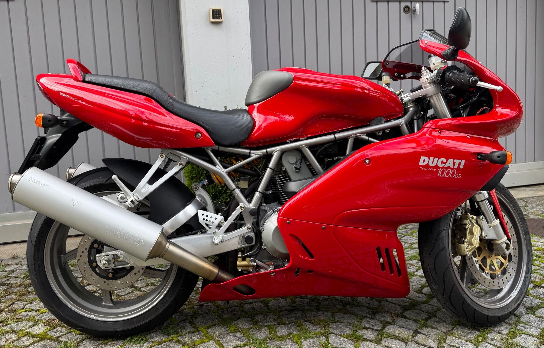 Ducati Strada: DUCATI 1000SS – Usato da Basel venduto da Jas04 1