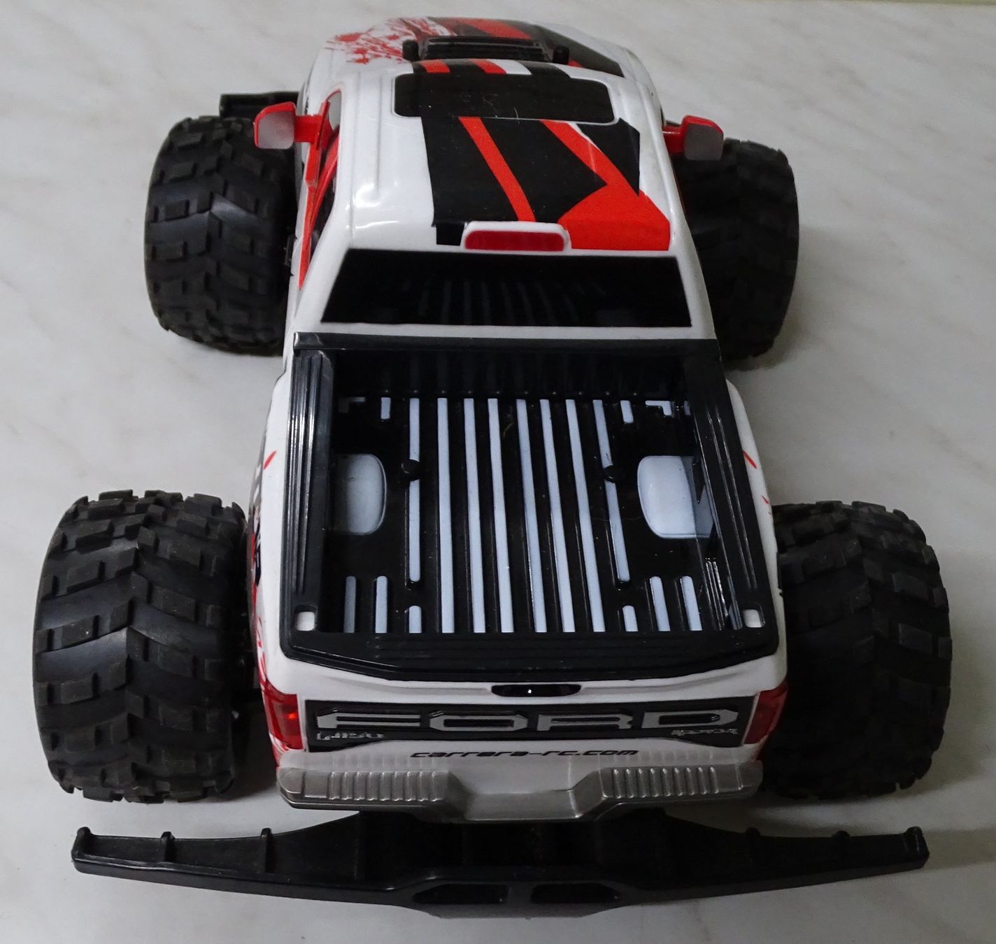 Modellismo RC: Ferngesteuertes Auto – Usato da Melchnau venduto da Lhofer 2