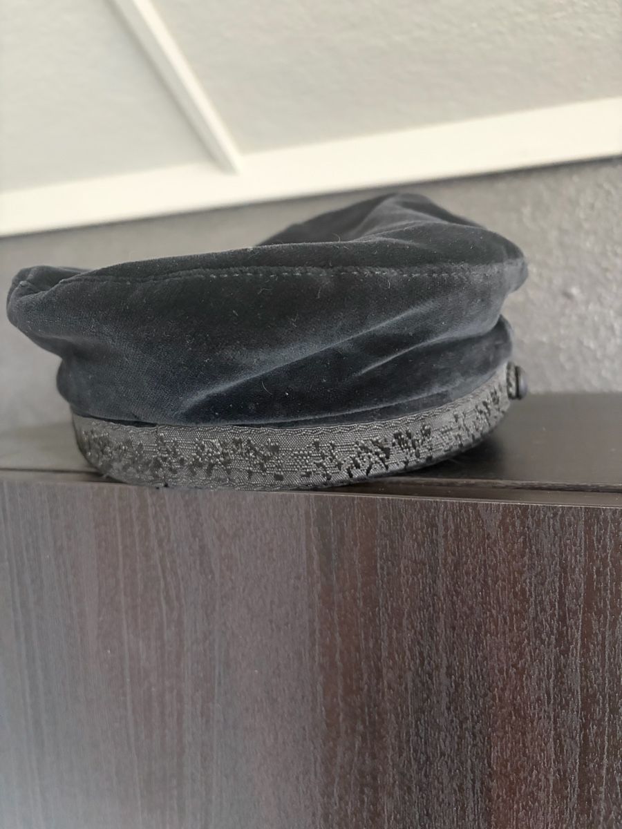 Kooples Copricapi, berretti & cappellini: The Kooples Mütze – Usato da Vordemwald venduto da ste_g86z 2
