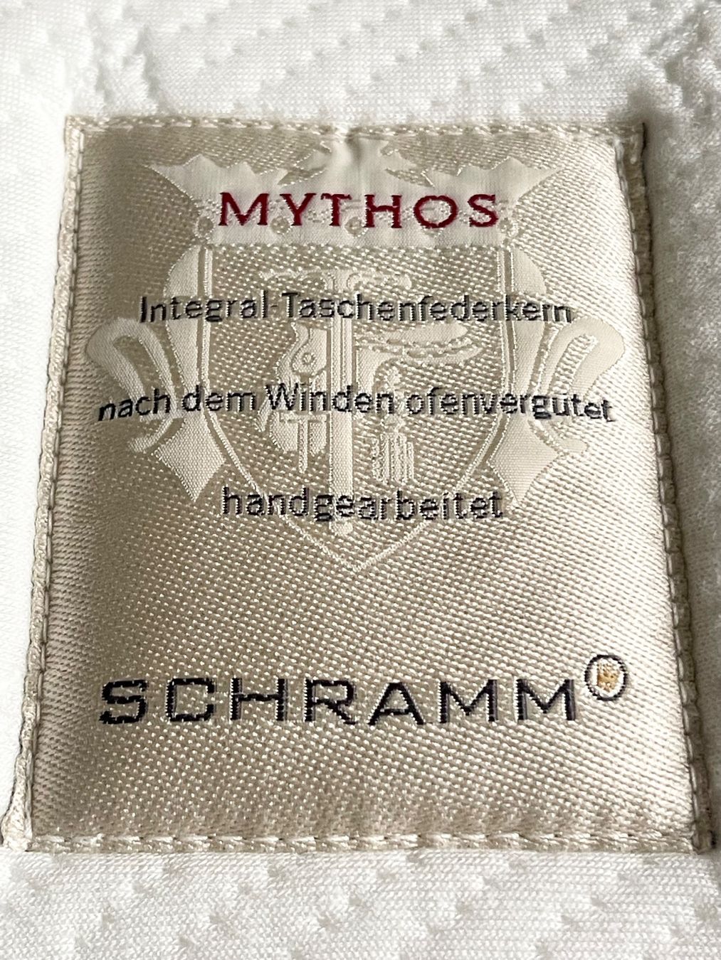 B&B Italia Letti: Schramm Origins Basis mit Como Kopfteil +2 x Mythos – Usato da Wettingen venduto da rog_fhz5 4