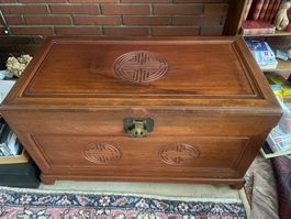 Mid Century Chinesische Ming Style Kommode/Kampferkiste