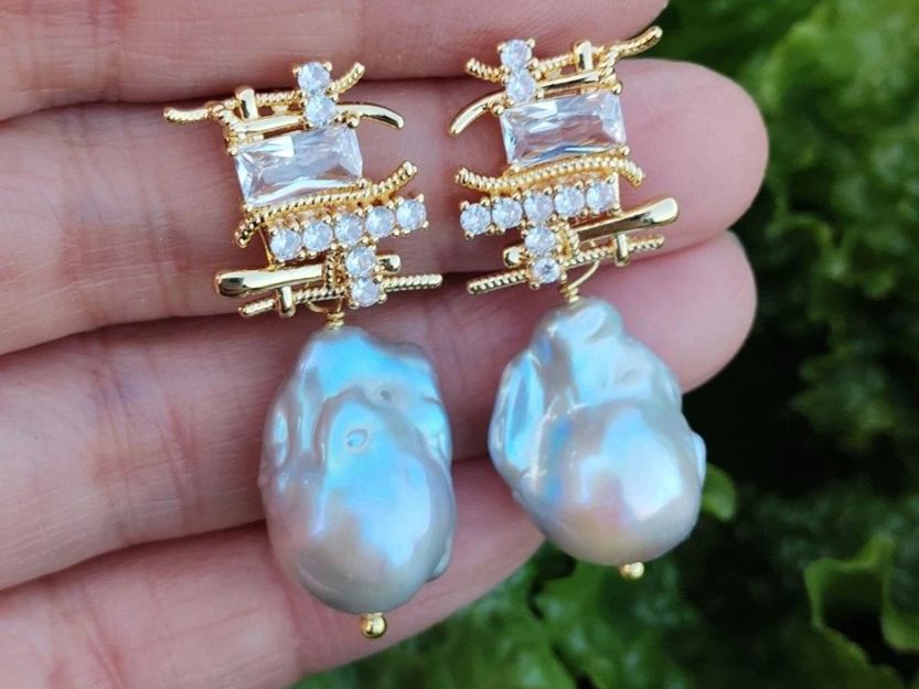 Orecchini pendenti & Orecchini a lobo: Grau Perlen Ohrstecker Echt Boucles Chandelier Perle grise – Nuovo (secondo la descrizione) da Prilly venduto da ilyria73