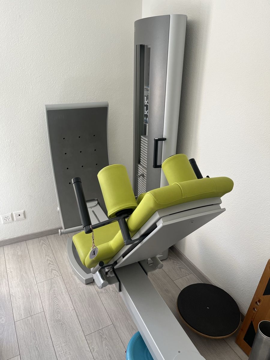 Hometrainer: Beintrainingsgerät Beinpresse Frei – Usato da Oberdorf SO venduto da Radix2k