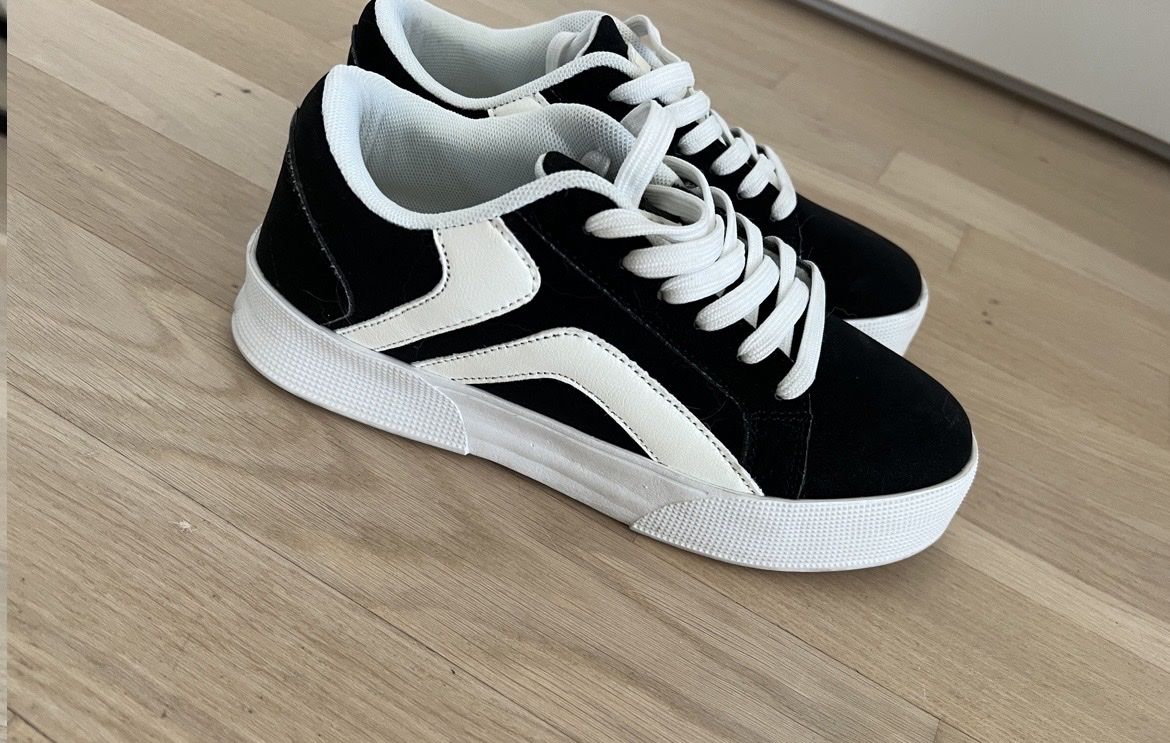 Scarpe da uomo: Sneaker – Usato da Laufen venduto da mar_flh8 1