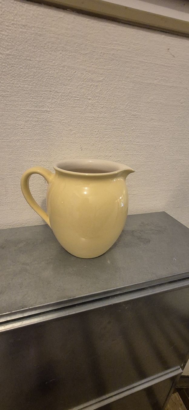 Rössler Caraffe: Gelber Rössler Krug 1.6 Lt.  – Usato da Basel venduto da Happy3210