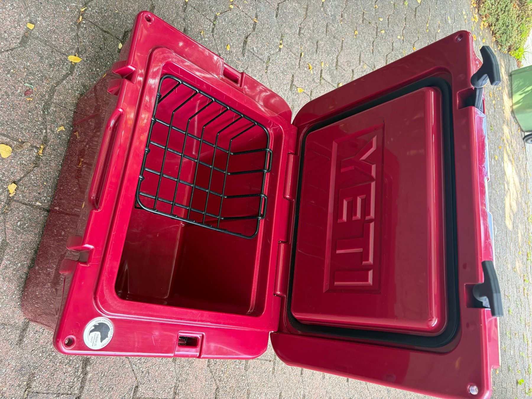 Kühlschränke & Kühlen: YETI Thundra 35 lt Passivkühlbox – Gebraucht aus Derendingen von Cbbeat 1