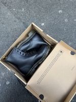 DRMRTN 1460 black leather new 41 box dr. martens