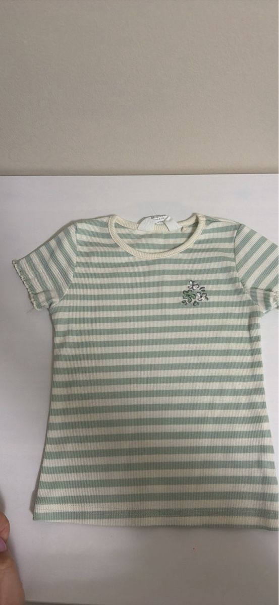 Camicette, T-shirt & Top: Mädchen T-shirt – Nuovo e nell'imballaggio originale da Basel venduto da Su.el