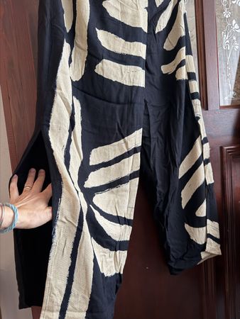 Animale Hose mit schlitzen