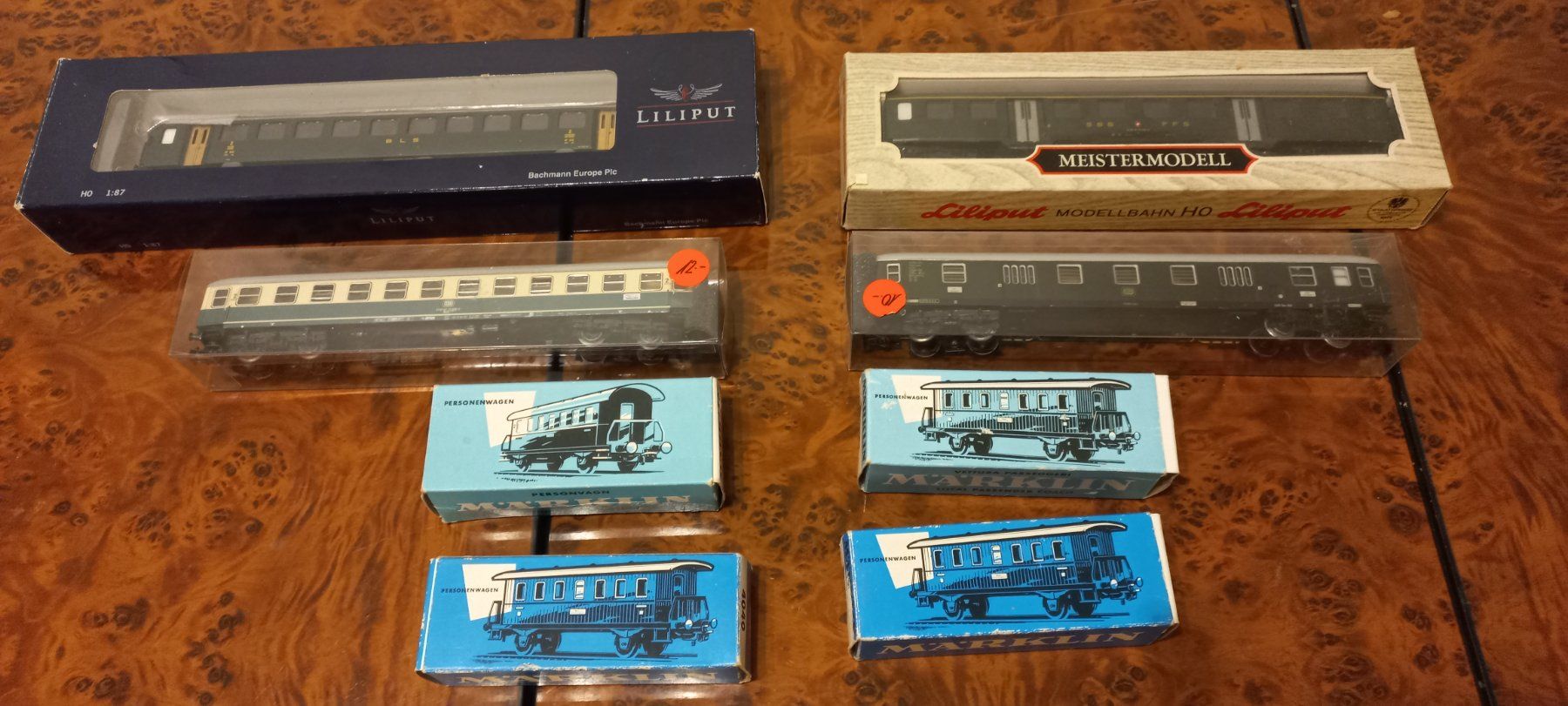 Märklin Modelleisenbahnen: Lot wagon woyageurs – Gebraucht aus Bofflens von Ptitphilou