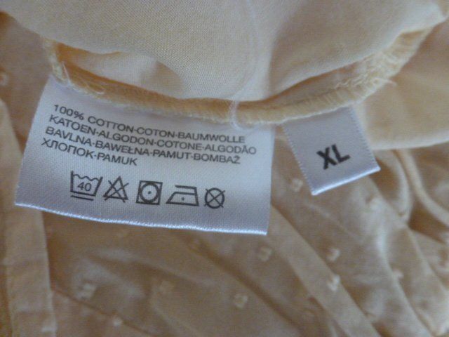 Top: Top / Bluse – Usato da Luzern venduto da Ankerli 4