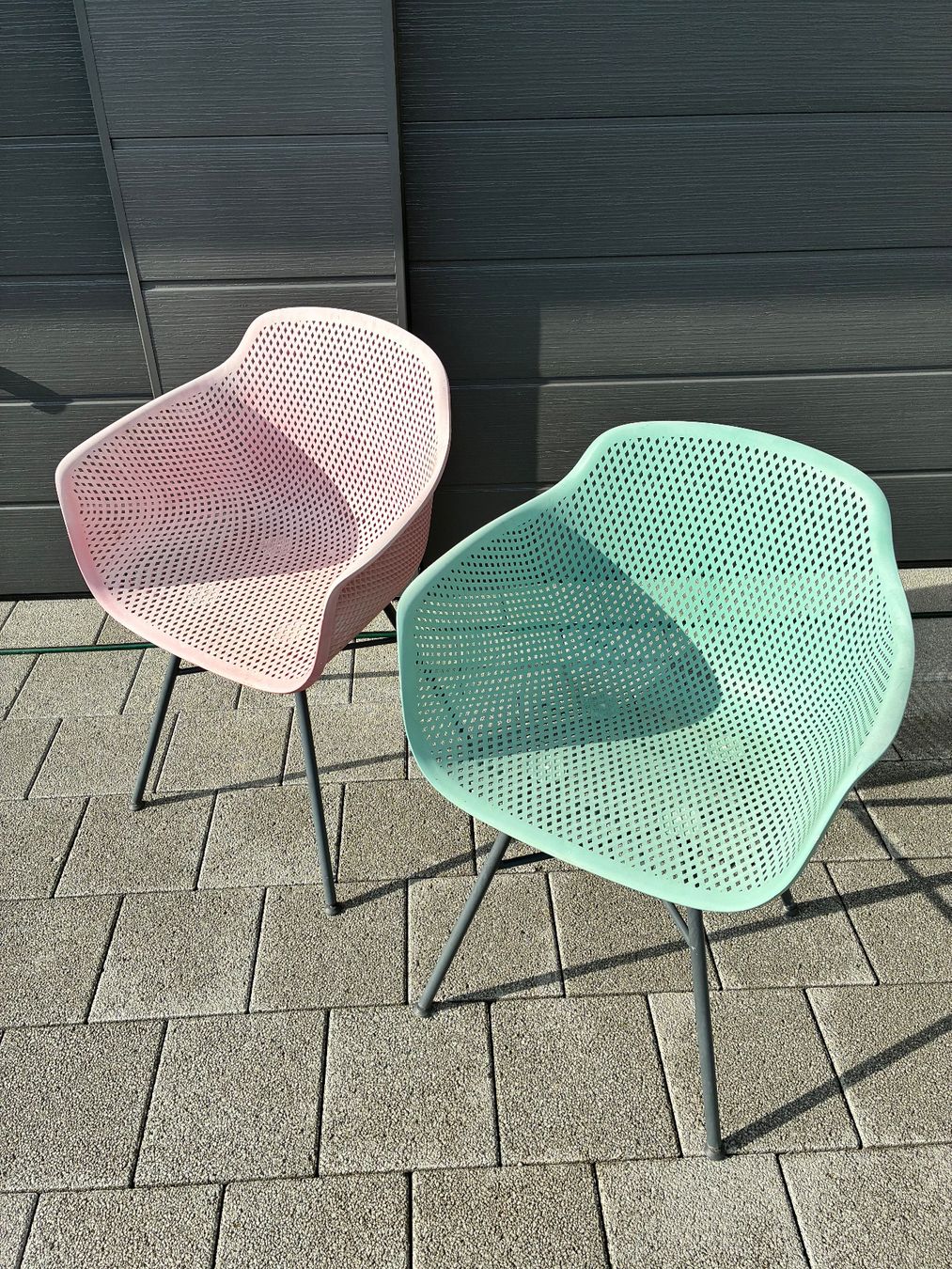 Chaises: Gartenstühle 2er Set pink und mint Vintage – D'occasion à Horw par adler65 1