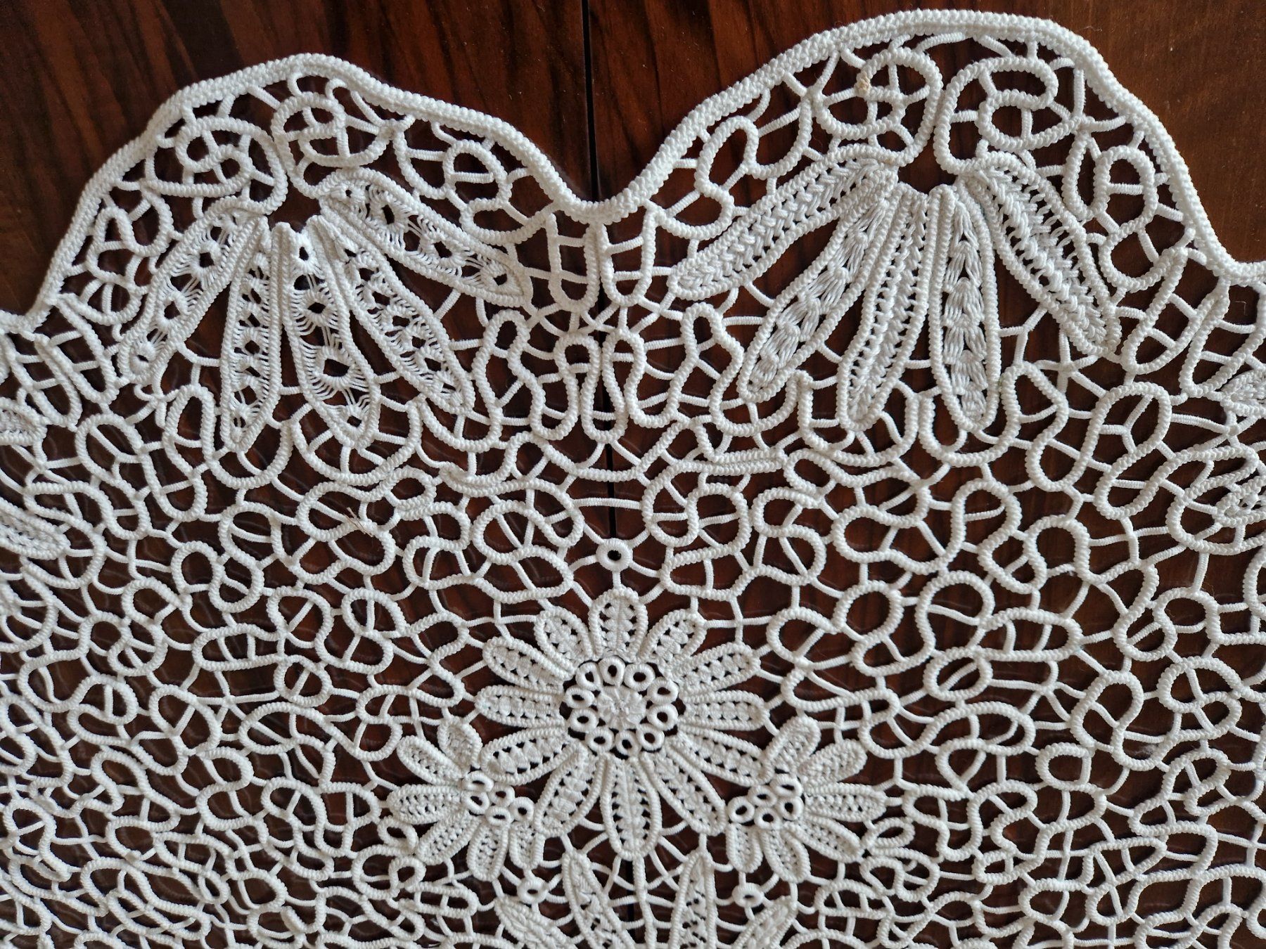 Altra biancheria da tavola: Rumänische Spitze Tischdecke Dm. 90cm – Nuovo (secondo la descrizione) da Bern venduto da Antikbatik 9