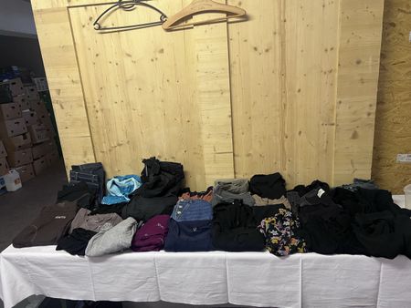 Kleiderpaket Damen diverse Marken Grösse XS bis M (73)