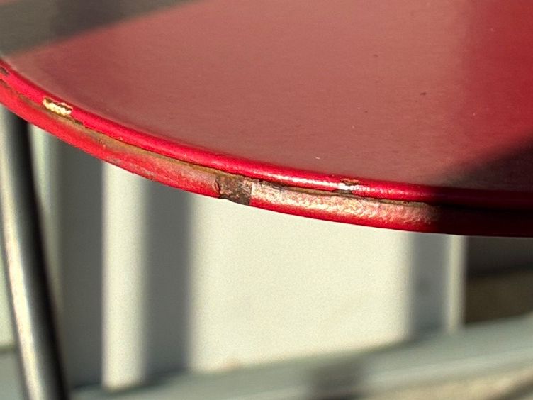 Tavoli: Metall-Gartentisch rot antik – Usato da Rapperswil SG venduto da raguletto87 4