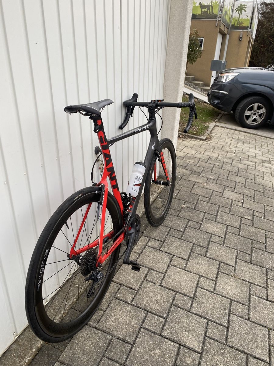 Vélo de route Giant Propel Carbon – Aérodynamique et puissan (Gebraucht ...