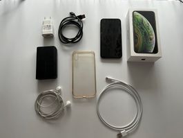 Apple iPhone XS 64 GB Space Grau inkl. OVP & viel Zubehör