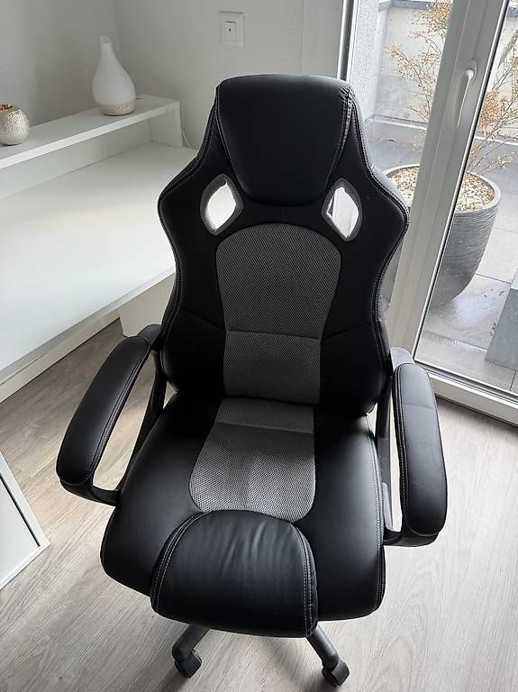 Schreibtische: Bureau avec chaise – Gebraucht aus Monthey von montheyenvalais 4