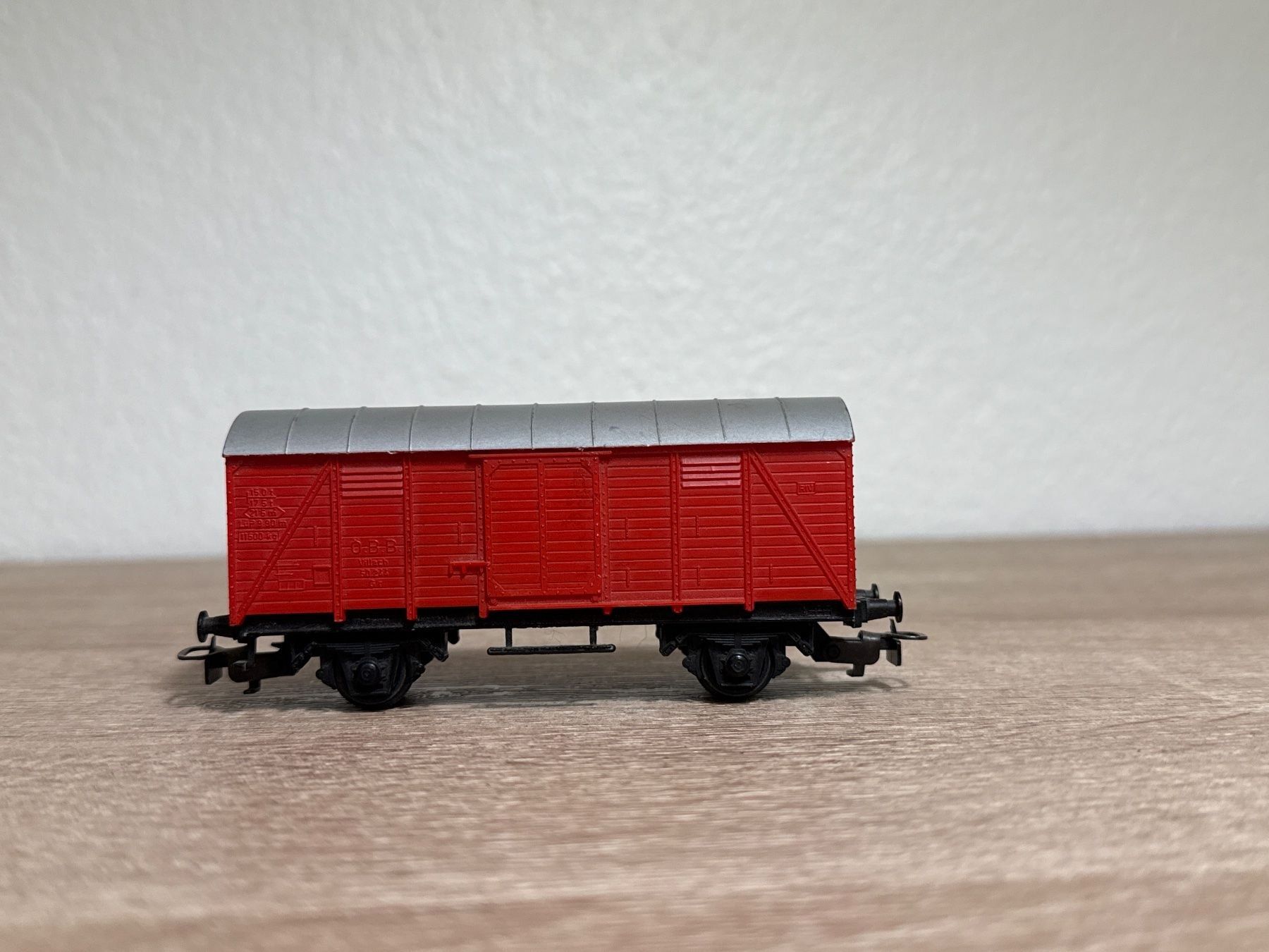 Kleinbahn Modellini di ferrovie: Kleinbahn Güterwagen ÖBB H0 (41) – Usato da St-Aubin-Sauges venduto da Lo_Go