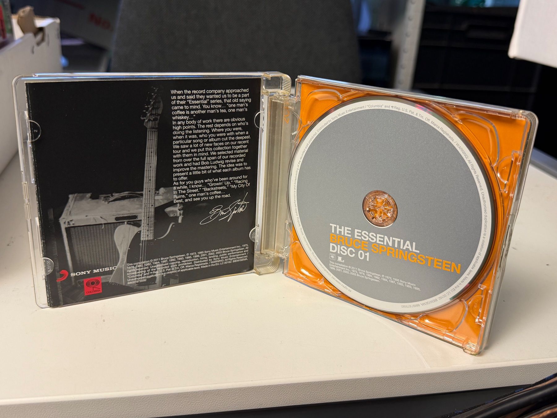 CD: Bruce Springsteen - The Essential Bruce Springsteen - HD23D – Nuovo (secondo la descrizione) da Küsnacht ZH venduto da Jazztilldawn 2