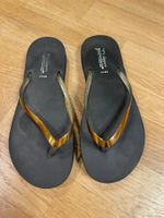 Top Slippers, Grösse 41/42, (eher wie 38) Schwarz/Gold
