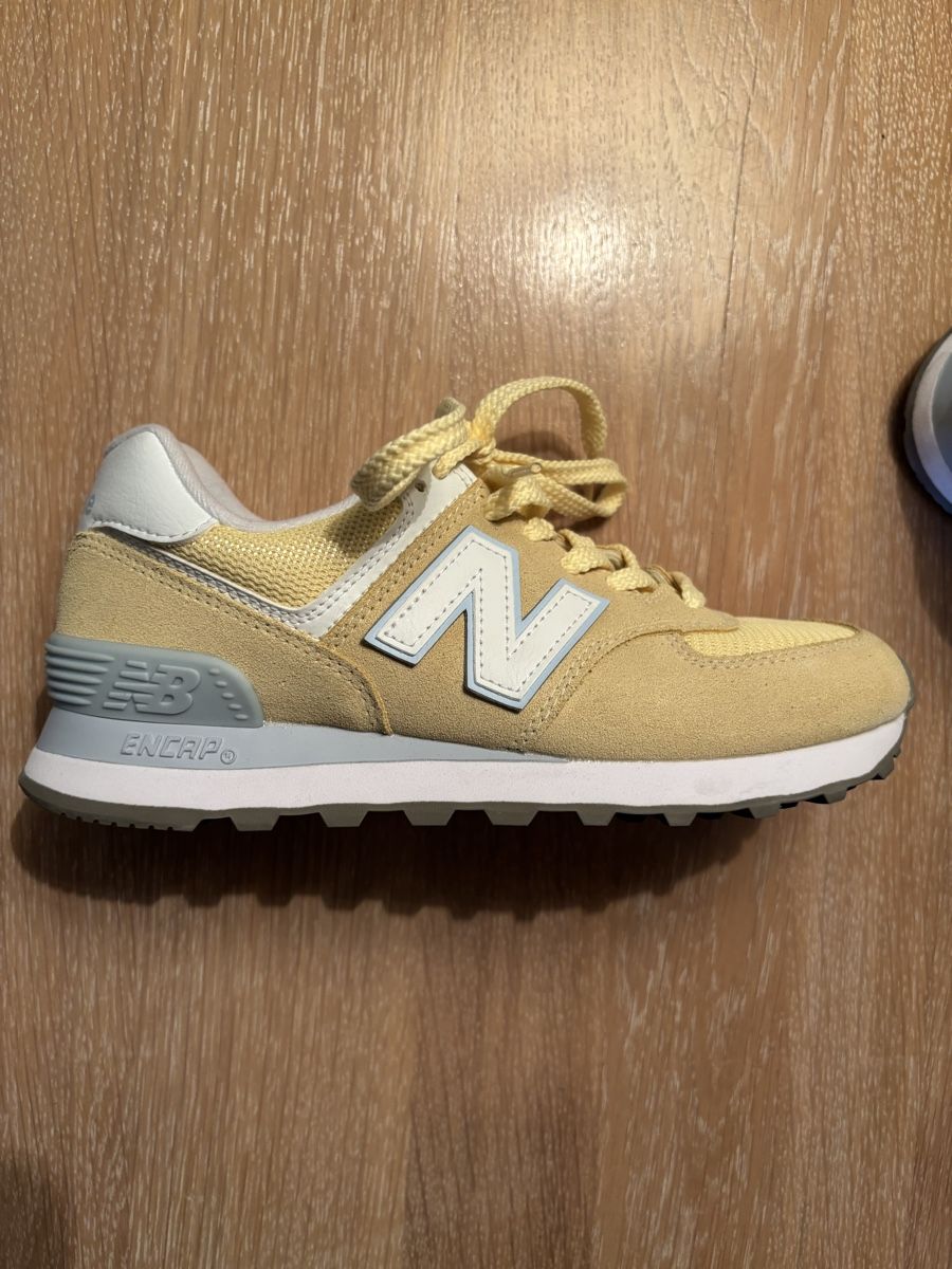 New Balance Scarpe da donna: Sneaker New Balance. – Nuovo (secondo la descrizione) da Brüttisellen venduto da Perrier1961 1