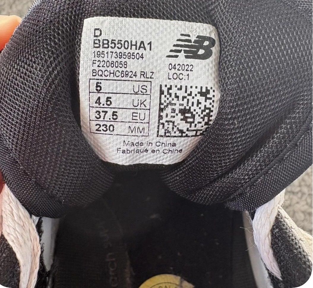 Scarpe da uomo: new balance 550 blanches et noires – Nuovo (secondo la descrizione) da Ardon venduto da loanneroch 1