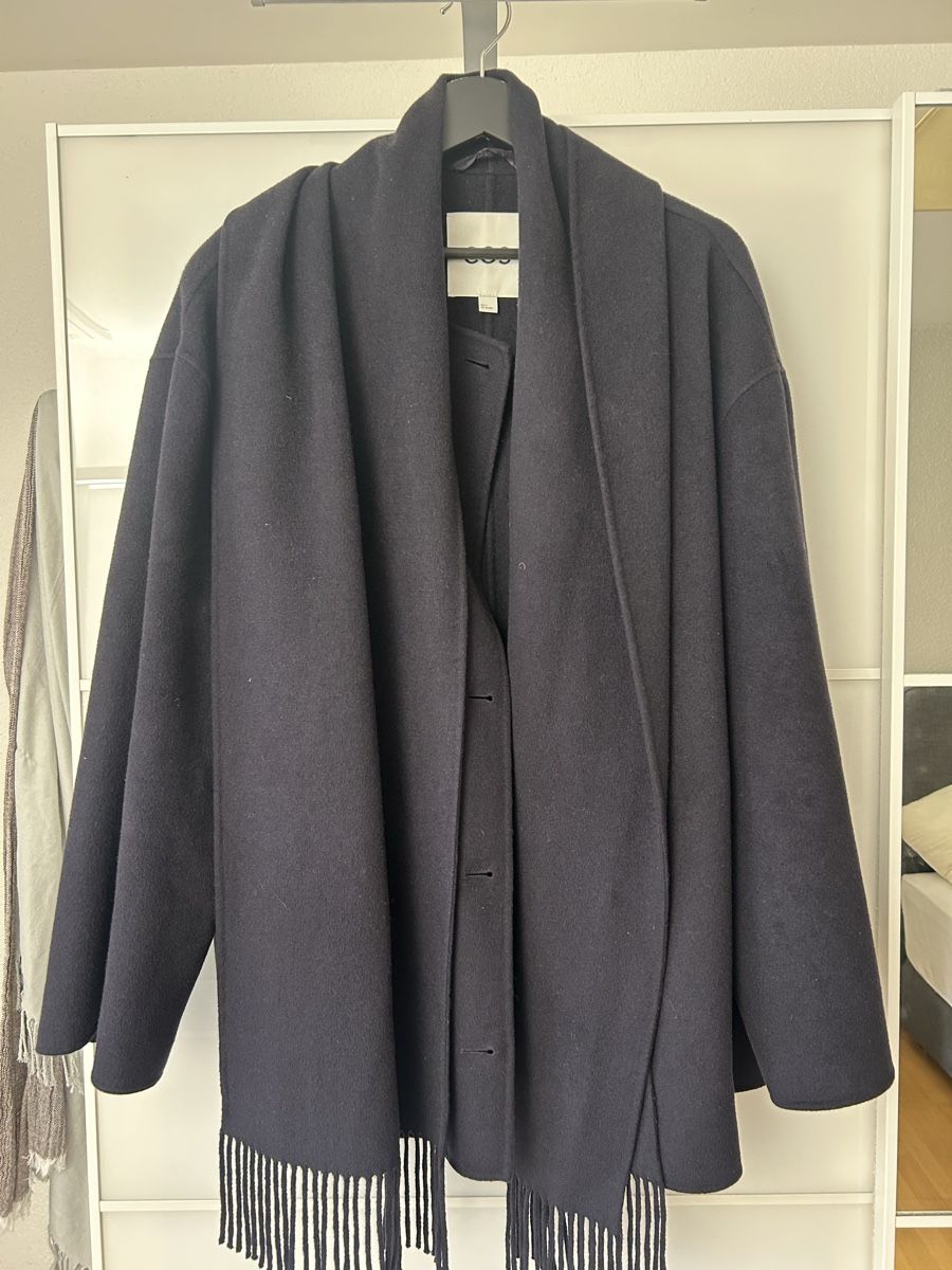 Cos Cappotti: COS Coat with adapted scarf – Usato da Männedorf venduto da ann_w76w 2