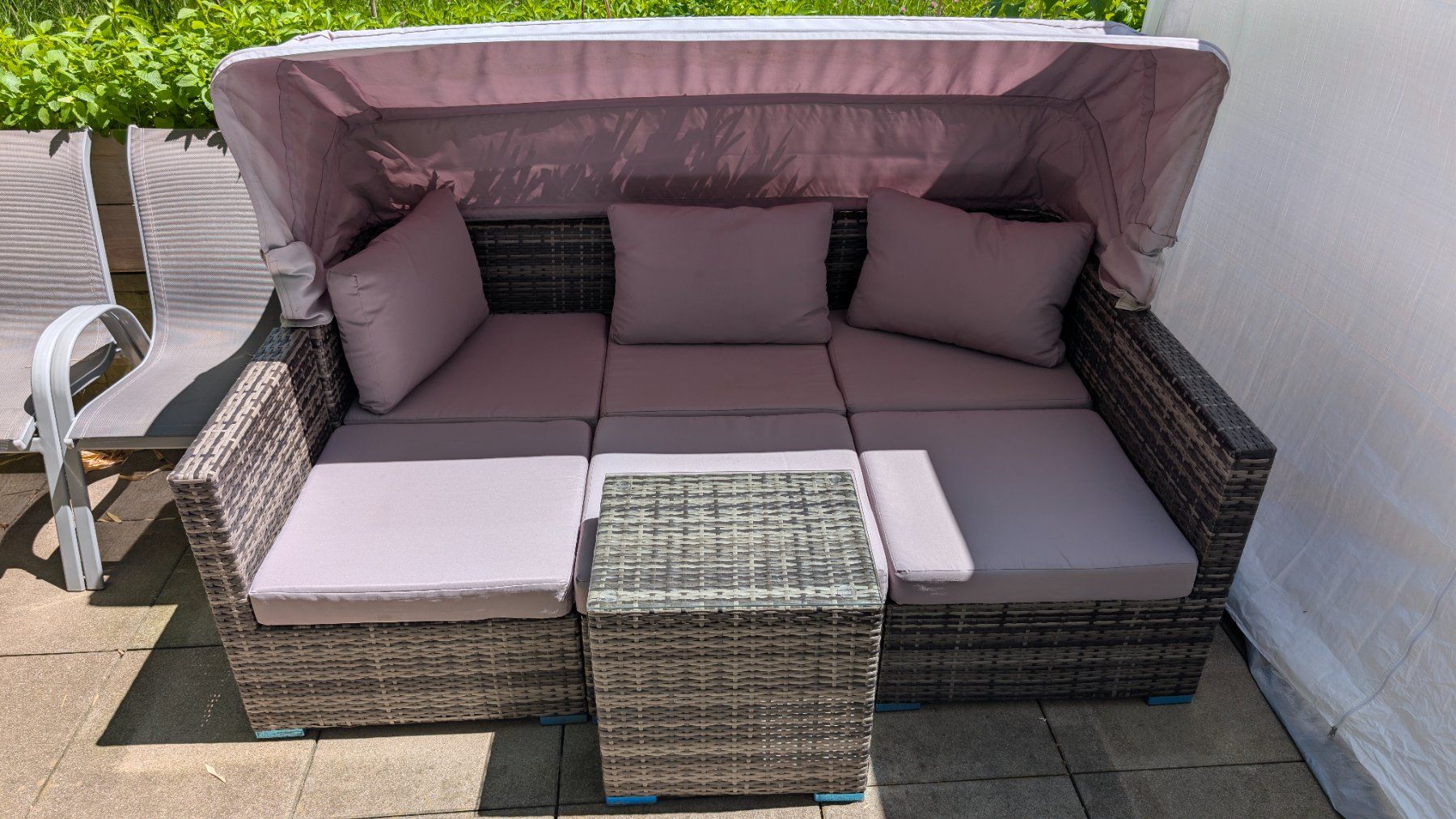 Divani: hochwertige variable Gartenlounge aus Rattan + Sonnenschutz – Usato da St.Gallen venduto da virtale