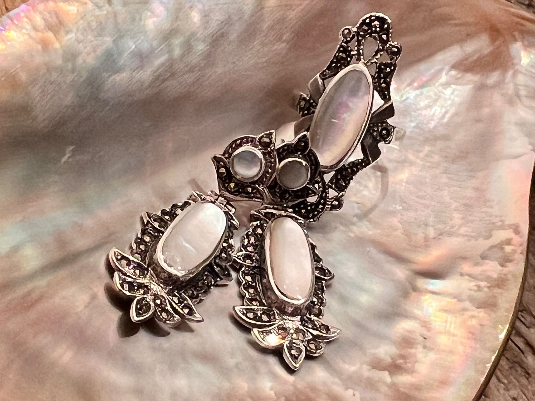 Anelli: Vintage Perlmutter Ring Silber m Markasiten 53,5 lange Form – Nuovo (secondo la descrizione) da Bern venduto da Jiffy 8