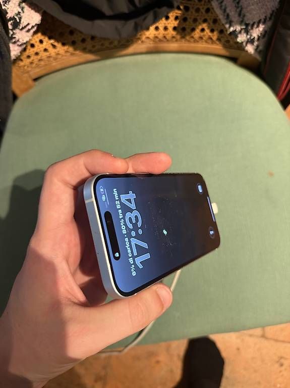 Portables: iPhone 15  – D'occasion à Lugano par gre_9lsz 4