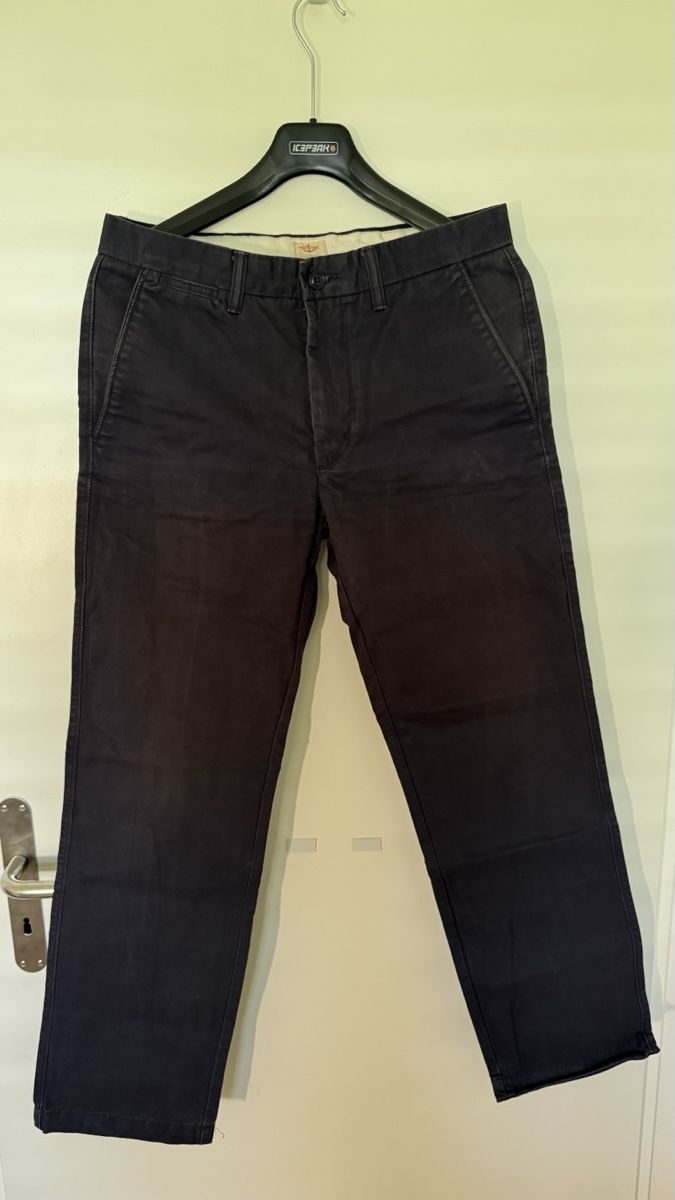 Pantaloni: Dockers Dark Blue Chinos Trousers Size 32 – Usato da Herrliberg venduto da Benben3000