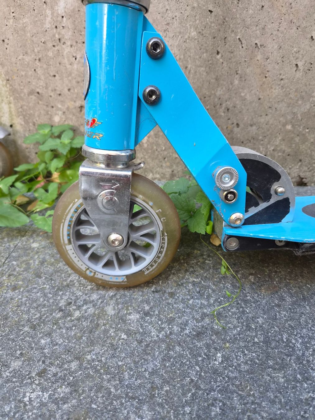 Kickboard: Micro Sprite Kickboard / Trottinett – Usato da Zürich venduto da Ramlee 1