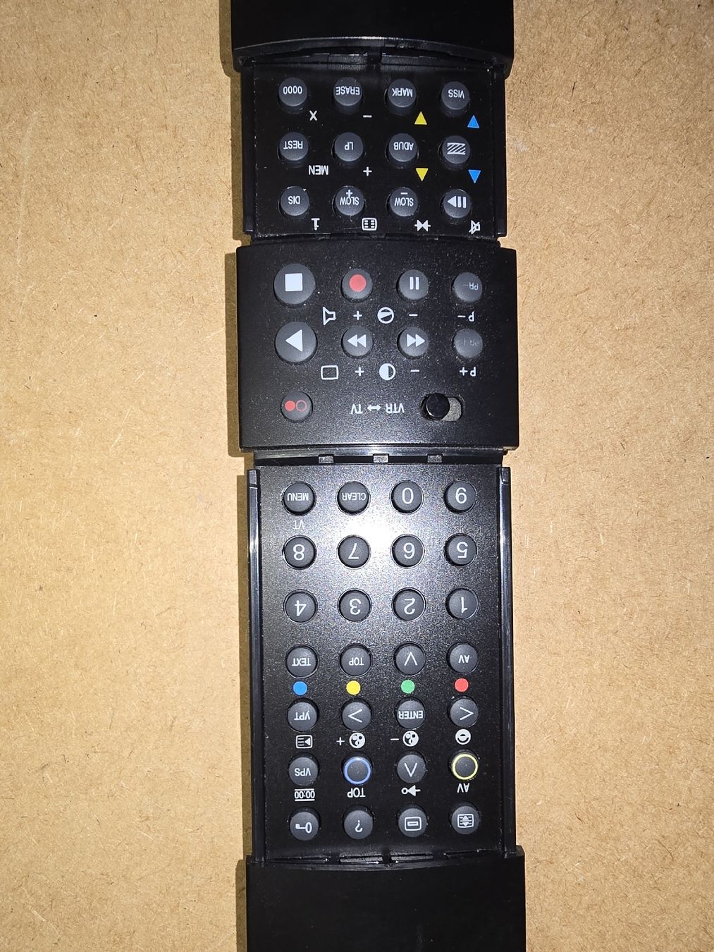 Telecomandi: LOEVE Fernbedienung – Usato da Lenzburg venduto da cameleoncolor 1