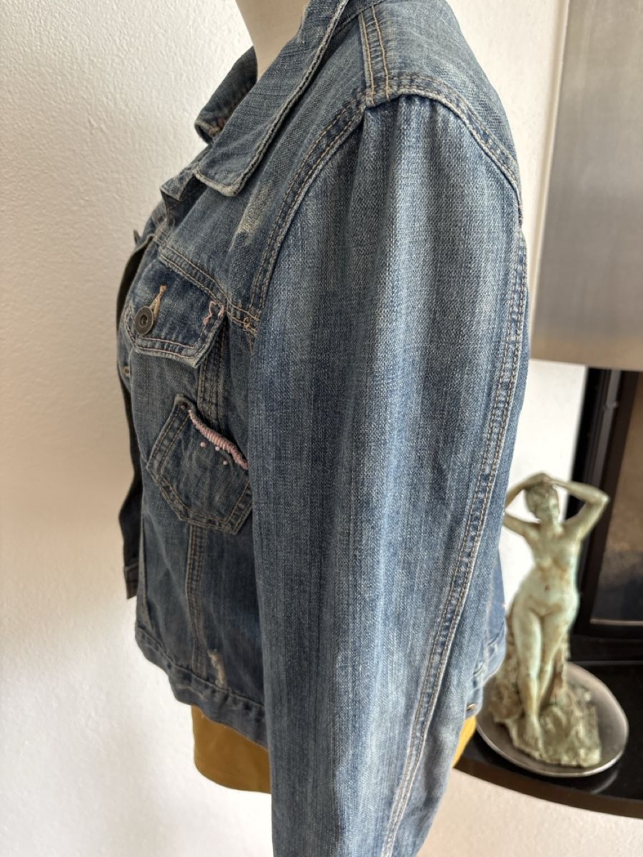 Giacche: Jeansjacke Gr L – Usato da Embrach venduto da Dmoney 1