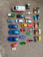 Konvolut Spielzeugautos 30 Stk guter Zustand