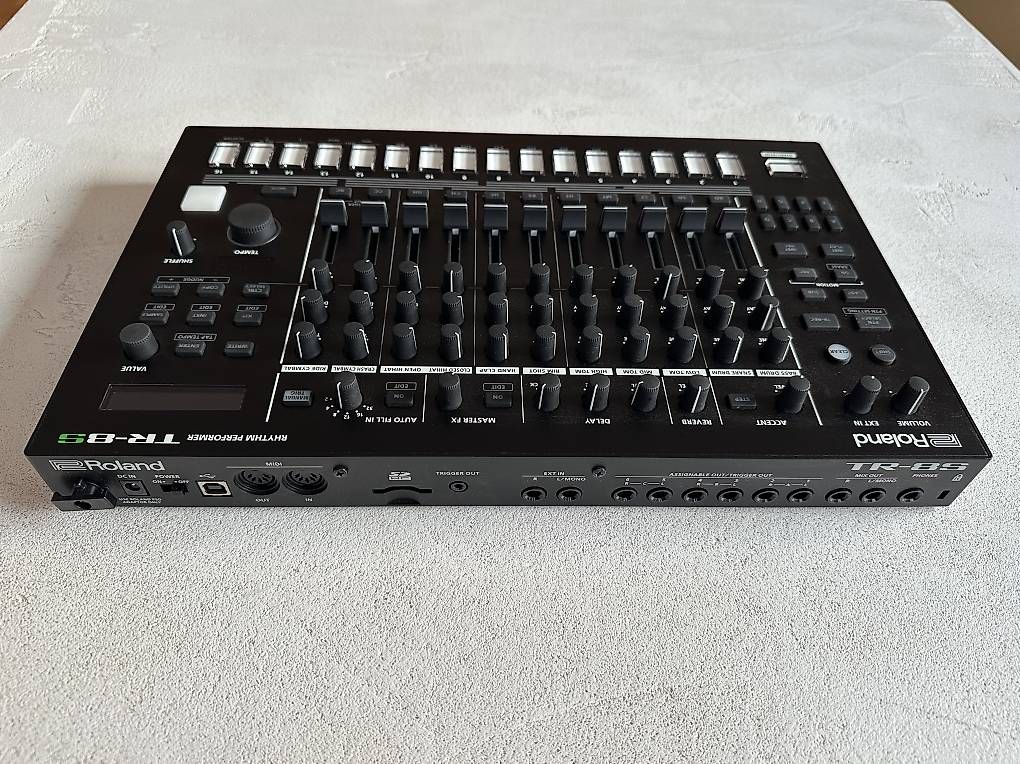 Roland Strumenti musicali: Roland TR-8S (RHYTHM PERFORMER) – Nuovo (secondo la descrizione) da Port venduto da jofaoe 2