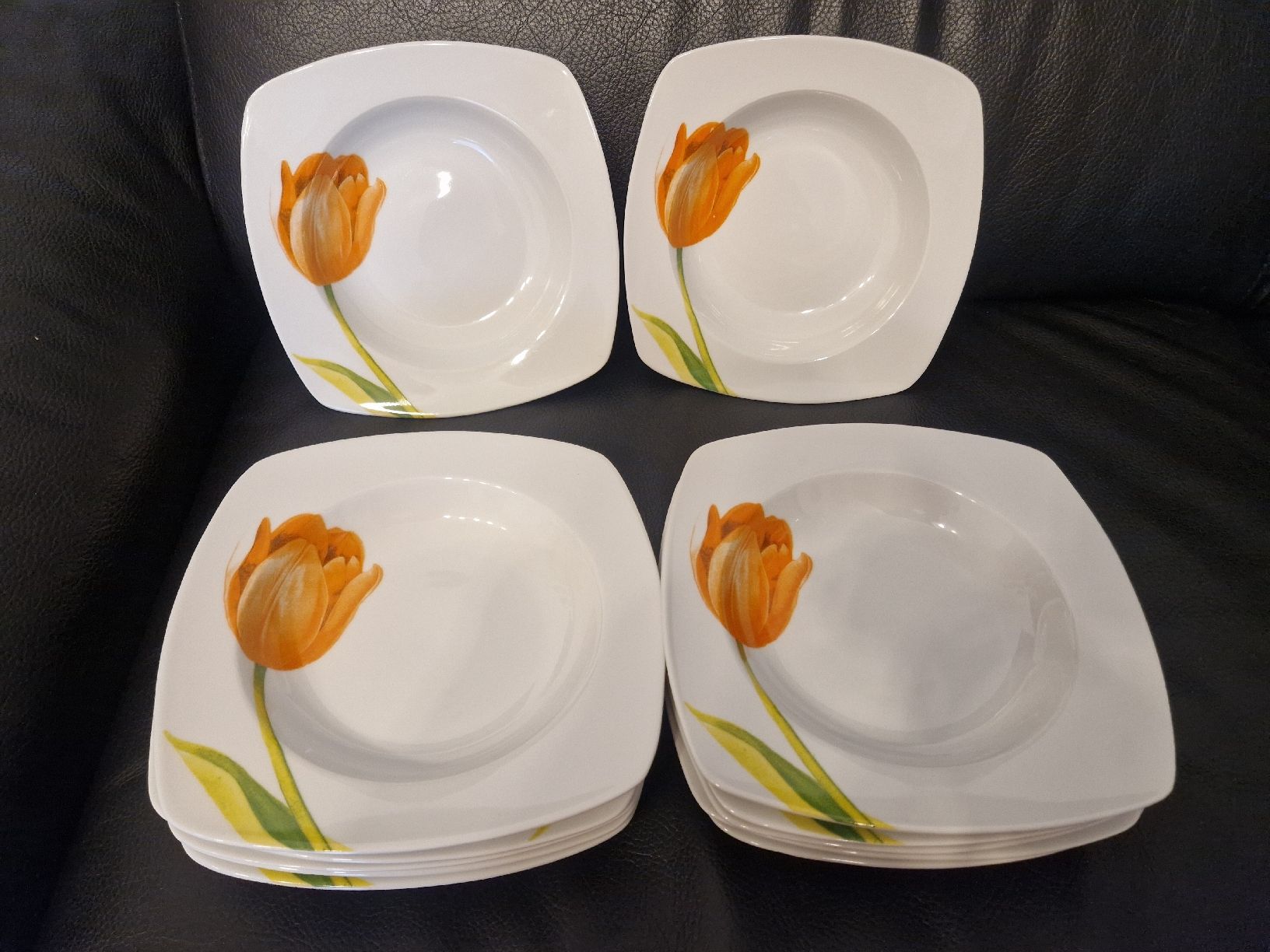 Services de table: Service de table "Tulipe" 12 personnes – D'occasion à Penthaz par Sosotroc 2