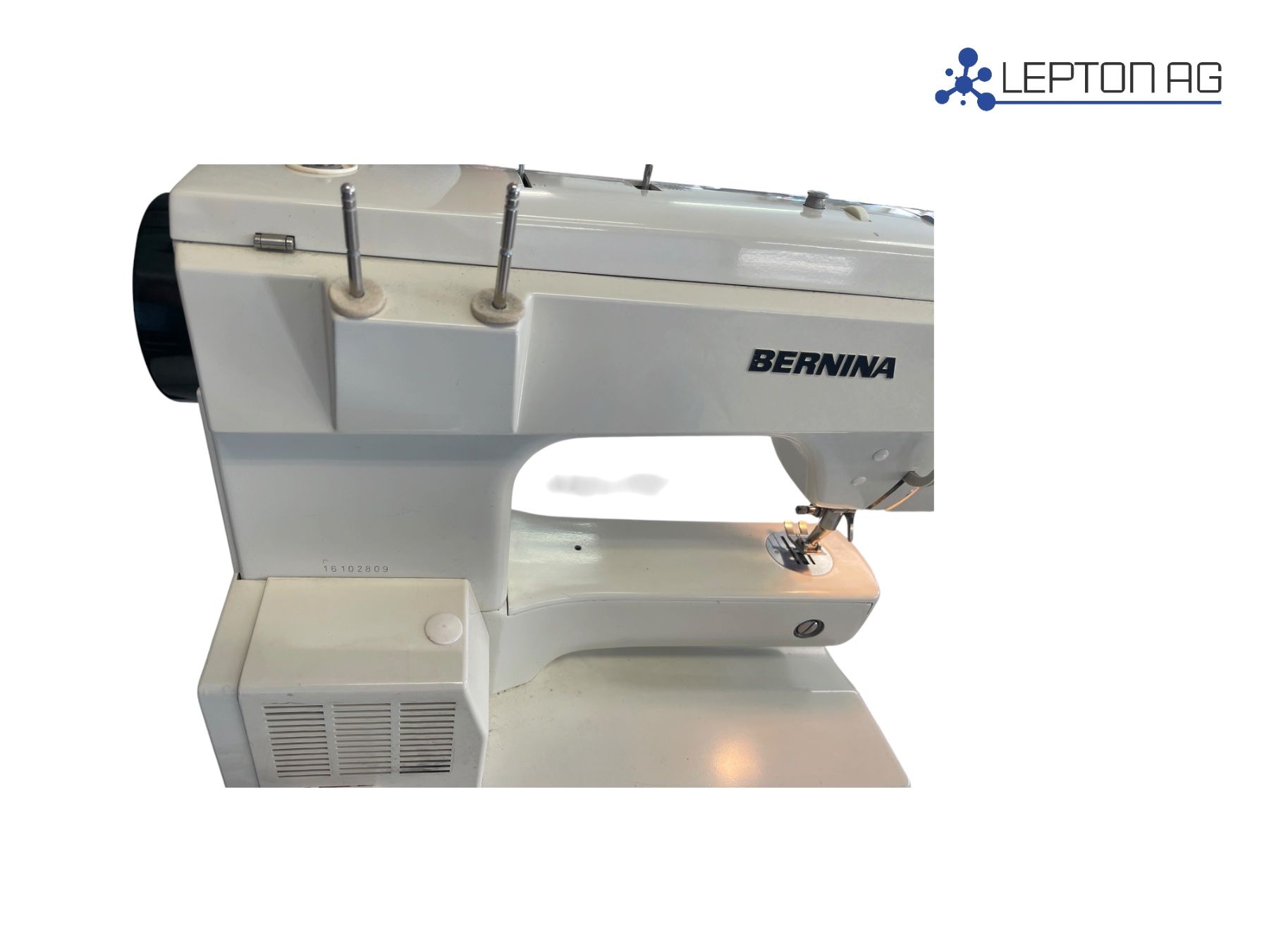 Bernina Machines à coudre: Nähmaschine Bernina 831, mit Koffer – D'occasion à Niederdorf par LeptonAG 2