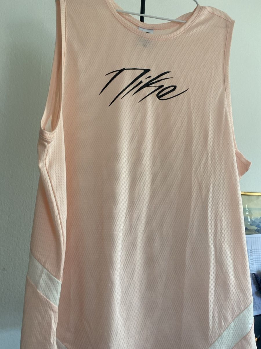 Nike T-shirt: Nike sports – Usato da Dietikon venduto da Tdaf33