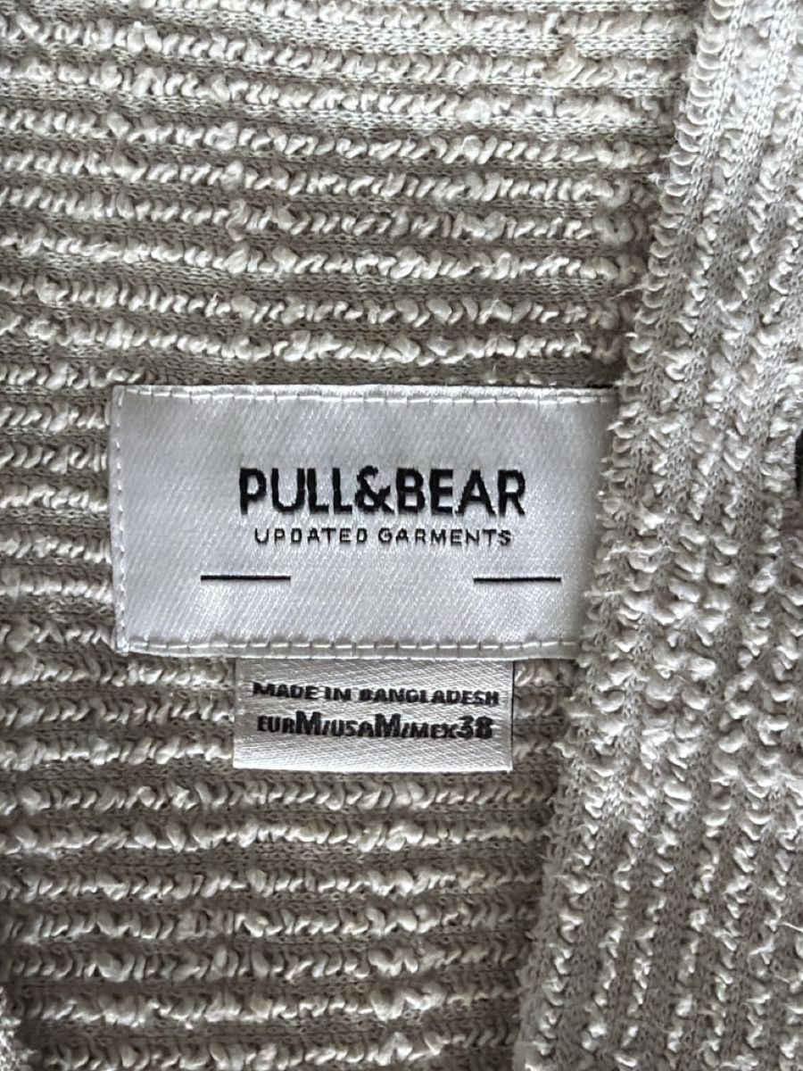 Pull&Bear Lotti di vestiti: Sommerset Pull&Bear beige kurzarm Grösse M neuwertig – Nuovo (secondo la descrizione) da Oftringen venduto da Kad.Ha 1