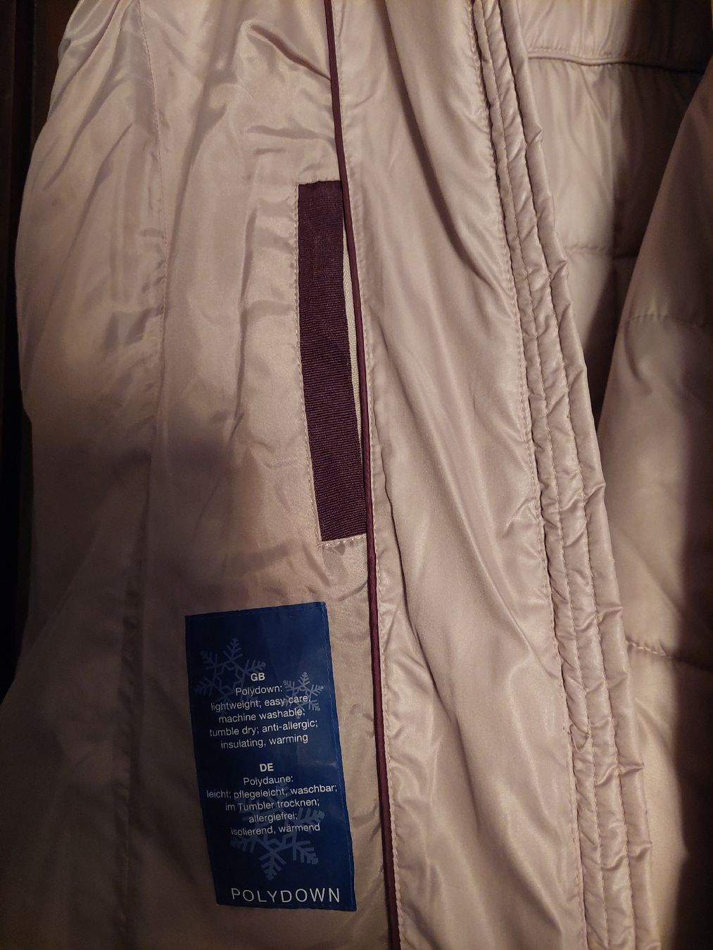Manteaux: Damen Steppmantel Polydown beige Gr. 40 – D'occasion à Muttenz par bea_mmf9 2