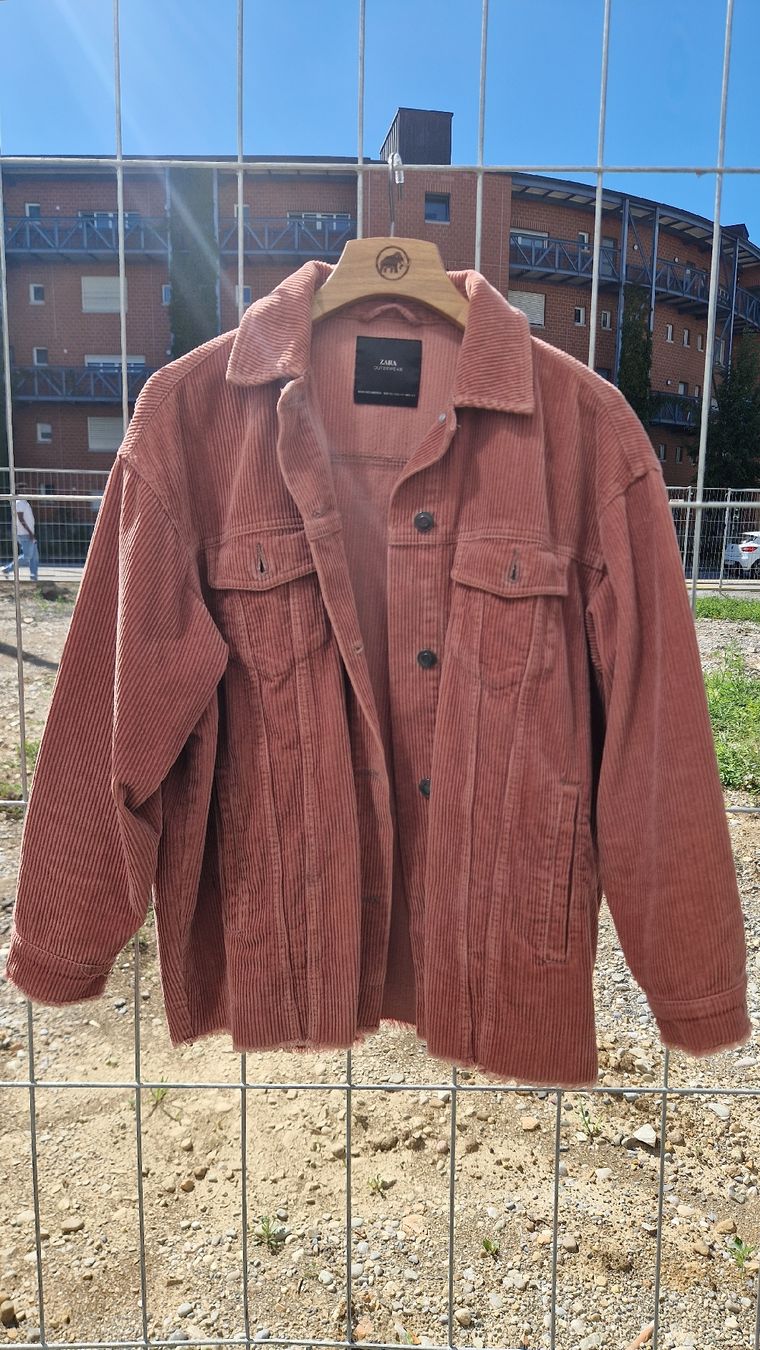 Zara Vestes: Cord Jeans Jacke – D'occasion à Zürich par vanessa_A