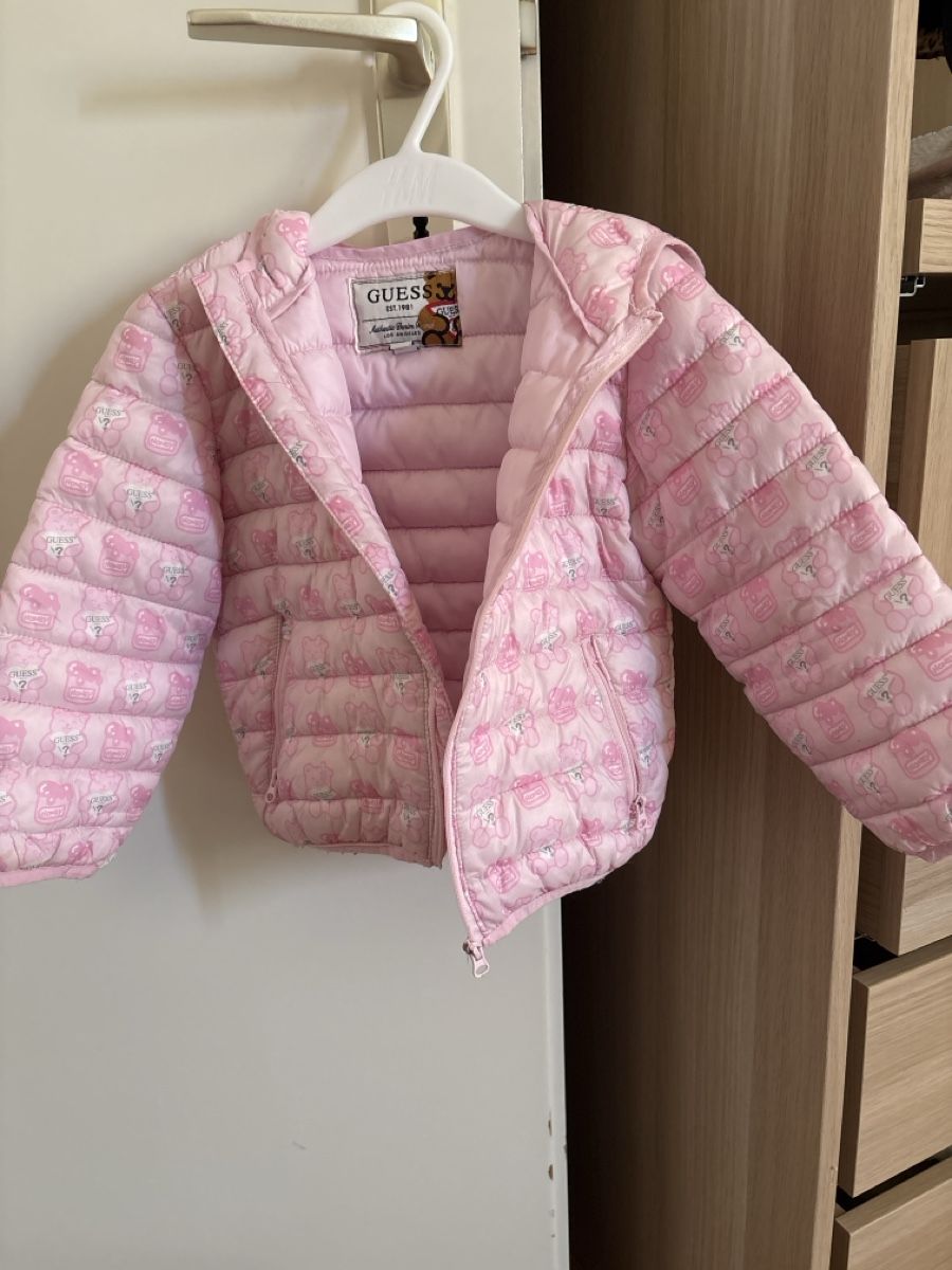 Guess Jacken & Mäntel: Guess light Jacket, Age 24 months – Gebraucht aus Montreux von nai_5w9m