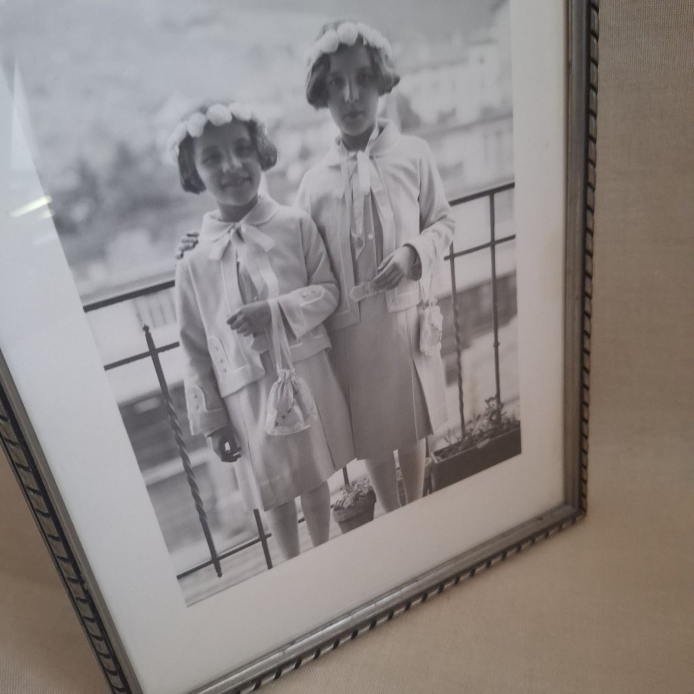 Foto & Immagini: Herziges, nostalgisches Schwarz-weiss-Bild, Erstkommunion – Usato da Winterthur venduto da Goldpipau 2