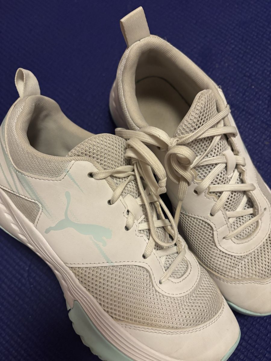 Puma Scarpe da donna: Puma Hallenschuh 37.5 – Usato da Uznach venduto da Sev82