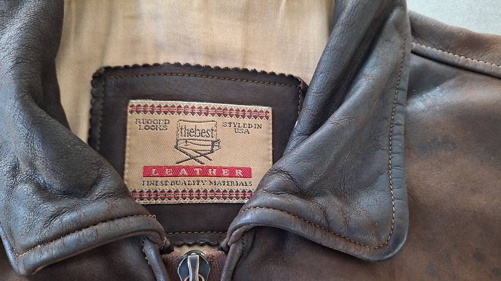 Giacche: Veste en cuir véritable – Usato da Prangins venduto da Gaillardvin 1
